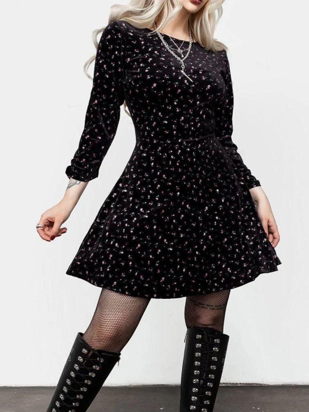 Disturbia Black Ditsy Floral Velvet Fit-and-Flare Mini Dress Size 14